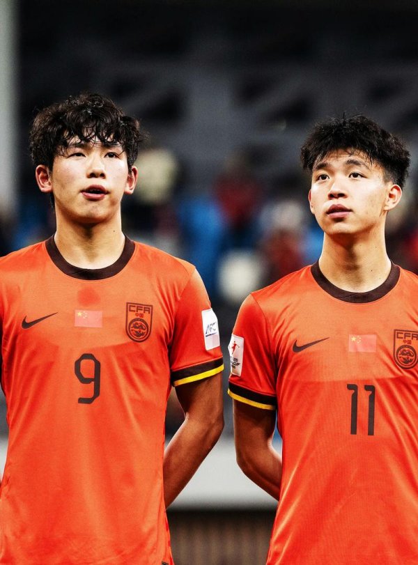 九游娱乐网站 国足印尼出征阵容：刘若钒无缘 王钰栋韦世豪入选