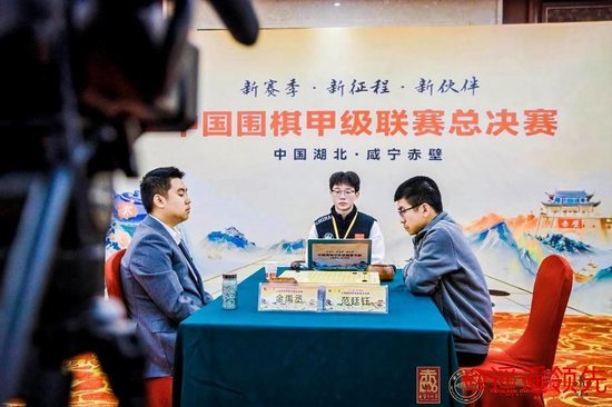 九游娱乐 赤壁围甲范廷钰独擎大旗 山东银丰送杭州提前加冕